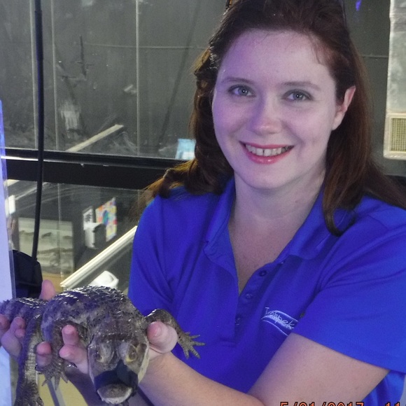 Meet your Posher, Beverlyn - Picture 2 of 8